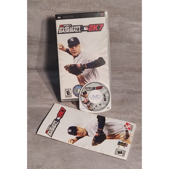 MLB 2k7 for PlayStation PSP - Picture 1 of 2